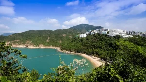 chung hom kok beach in hong kong
